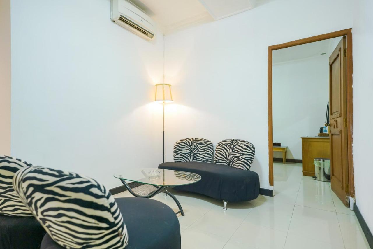 Urbanview By Millenium Hotel Pangkal Pinang Exterior foto